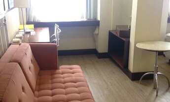 Imagem 2: Flat nos Jardins a 1 quadra da Av. Paulista! 1 dormitório, copa, piso de madeira!