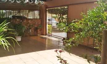 Imagem: CASA NO SETOR OESTE Casa de Rua com 4 Quarto(s)