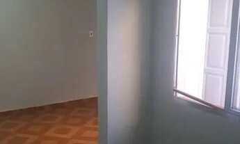 Imagem 2: Casa - 01 dormitório - r. Nabuco de Araújo n. 706 - fundos - Aparecida - Santos