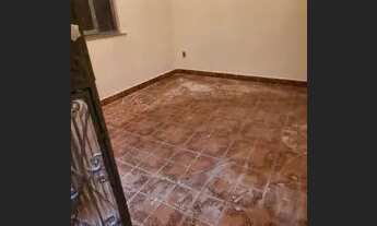 Imagem 5: Casa para aluguel tem 35 metros quadrados com 2 quartos em Centro - Nilópolis - RJ