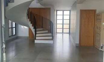 Imagem 2: Sobrado em condomínio fechado para venda com 3 suítes