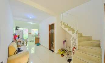 Imagem 1: Sobrado em Curitiba bairro sitio cercado