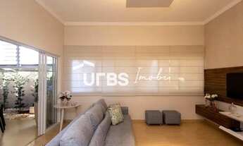 Imagem 6: Casa de condomínio para venda possui 300 metros quadrados com 4 quartos