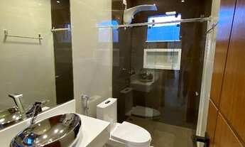 Imagem 5: Casa de condomínio para venda tem 320 metros quadrados com 4 quartos