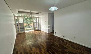 Imagem 1: Apartamento térreo com 02 dormitórios no Abraão em Florianópolis- SC