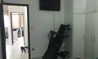 Imagem 3: Lindo sobrado com 2 dormitórios e sacada. Garagem para 5 carros