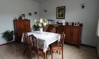 Imagem 5: Casa linear com 180 m², 3 quartos, 1 suíte, 3 vagas, churrasqueira e jardim no Fonseca - N