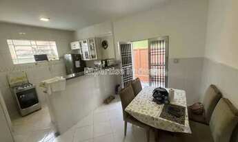 Imagem 6: Casa Linear 5 Quartos 2 Banheiros, anexo com casa 2 quartos padrão - 2 vagas- Piscina, chu