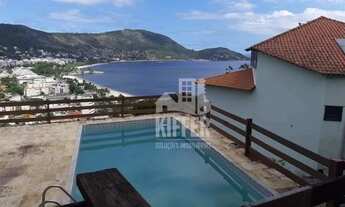 Imagem: Casa tríplex com vista para o mar em São