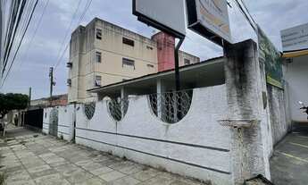 Imagem: Alugo Casa para comércio no Farol com 450