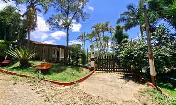 Imagem 2: Chácara para venda com 3 casas e piscina no Jardim Campestre em Suzano