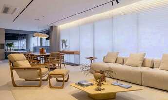 Imagem 5: Apartamento, 4 suítes, 277 m2, Varanda Gourmet com churrasqueira a carvão, acima da Praça