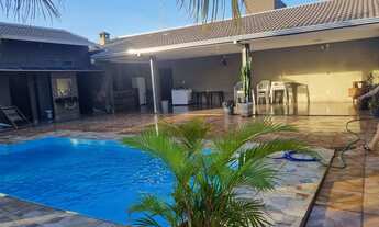 Imagem: Vendo ou troco por casa ou carro com volta