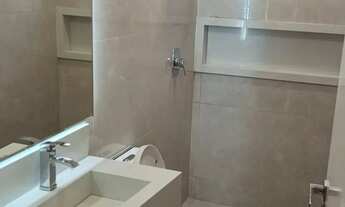 Imagem 3: CASA NOVA ALTO PADRÃO JARDINS SEVILHA 3 SUÍTES PLENAS PORCELANATO ILUMINADO VARANDA GOURM