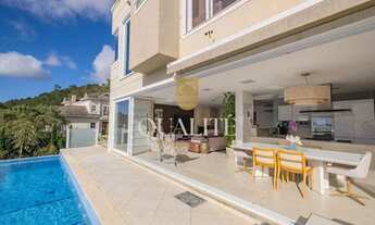 Imagem 4: Casa com 542m2 e vista mar no condomínio Madre Bertha em Cacupé