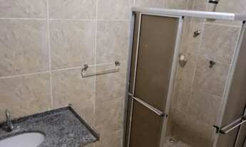 Imagem 2: Casa 02 pavimentos em frente ao colégio IDEAL