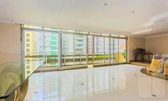 Imagem: Apartamento padrão com 4 dormitórios sendo