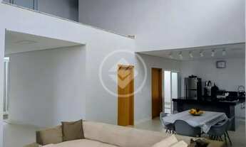 Imagem 6: Casa Alto Padrão, 4 Suítes, 1 suíte master com closet, 5 Banheiros + Lavabo, todos com ban