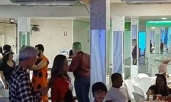 Imagem 2: Vendo ou alugo casa necessitando de reformacom salão de festas na Mario Guimarães centro N