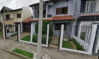 Imagem 2: Sobrado, 3 quartos, 2 vagas, pátio com piscina - Bairro Nonoai