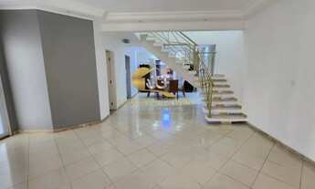 Imagem 7: Casa para Locação em Arujá, Jardim Renata, 3 dormitórios, 1 suíte, 4 banheiros, 4 vagas