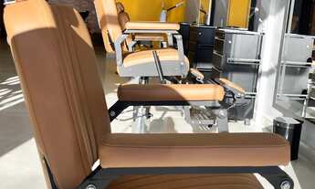 Imagem 4: Mobiliário COMPLETO de barbearia ALTO PADRÃO Vandevelde