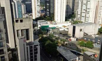 Imagem 6: Apartamento para aluguel com 180 metros quadrados com 4 quartos em Itaim Bibi - São Paulo