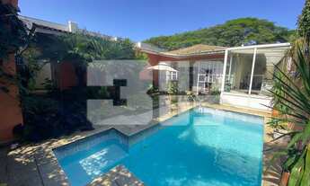 Imagem 2: Casa de 300m² em Altos de Pinheiros para alugar, 3 suítes, piscina, área gourmet e pronto