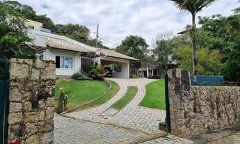 Imagem 3: Casa com 3 dormitórios no Sambaqui