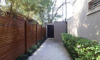 Imagem 2: Sobrado para aluguel e venda possui 400 metros quadrados com 4 quartos