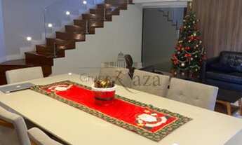 Imagem 2: Casa de condomínio sobrado para venda possui 420 metros quadrados com 4 quartos