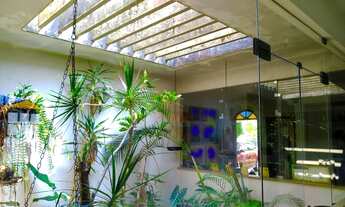 Imagem: Casa terrea com 02 suites, jardim e piscina