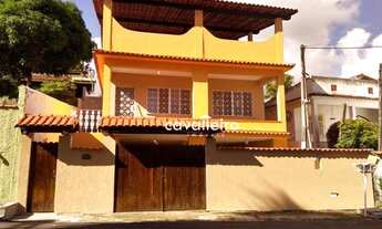 Imagem: Casa com 4 dormitórios à venda, 200 m²