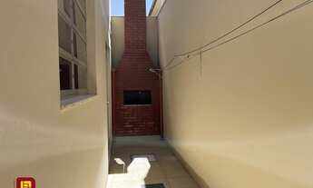 Imagem 7: Casa com dois pavimentos, no bairro Kobrasol