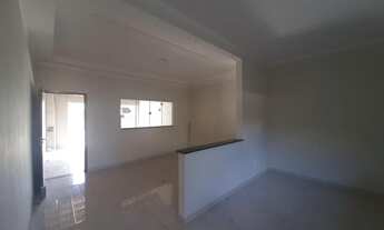 Imagem: Linda casa com 2 quartos, sendo uma suíte