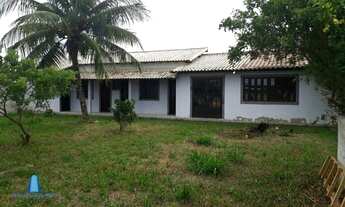 Imagem 2: Casa Padrão para Venda em Barbudo Araruama-RJ