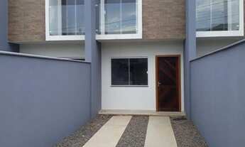 Imagem 2: Sobrado Geminado para Venda no Bairro Iririú em Joinville-SC