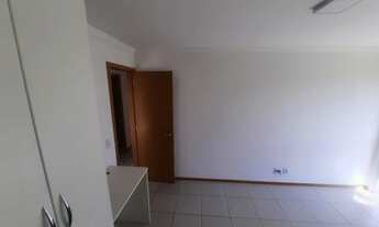 Imagem 3: 03 QTS NA PORTEIRA FECHADA NA BARRA OLIMPICA