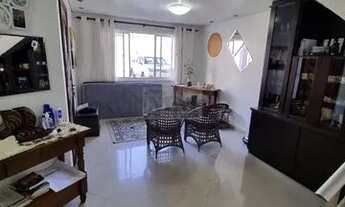 Imagem 2: Sobrado com 3 dormitórios à venda com 150.55m² por R$ 650.000,00 no bairro Emiliano Pernet