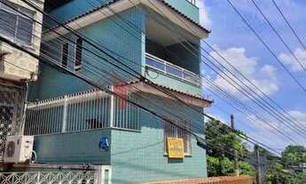 Imagem: Triplex com 04 Quartos sendo 01 Suíte e