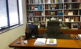 Imagem 6: Sala comercial para Venda com excelente localização! Sala totalmente reformada e planejada