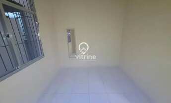 Imagem 5: Apartamento no centro de Nova Friburgo, com 1 quarto, sala, cozinha e banheiro