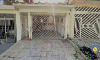 Imagem 2: Casa com 2 dorms para Alugar, 150 m², 3 vagas cobertas, por R$ 1.950/mês - Jardim América