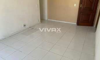 Imagem 6: Méier - Rua Magalhães Couto - Apto Varandão Frente Vista Livre Sala 2 Quartos 2 Banheiros