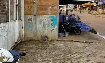 Imagem 2: Ponto comercial com um casa