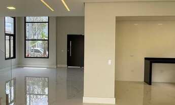 Imagem 5: Casa Sobrado Condomínio Terras do Vale - 3 Dorm ( 3 Suítes) - Caçapava