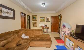 Imagem 4: Casa para venda tem 180 metros quadrados com 3 quartos em Jardim Social - Curitiba - PR