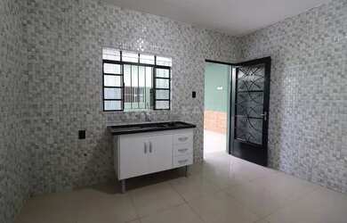 Imagem 6: Casa com 2 dormitórios para alugar, 80 m² por R$ 2.500,00/mês - Jardim Marica - Mogi das C