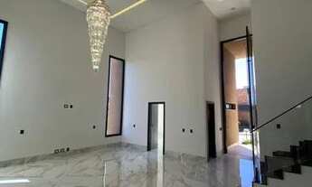 Imagem 5: Sobrado de 577 m² a venda no Portal do Sol Green, sendo 4 suítes plenas