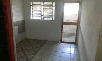 Imagem 5: Casa em Jardim São Paulo na avenida principal possui 120 metros quadrados com 3 quartos